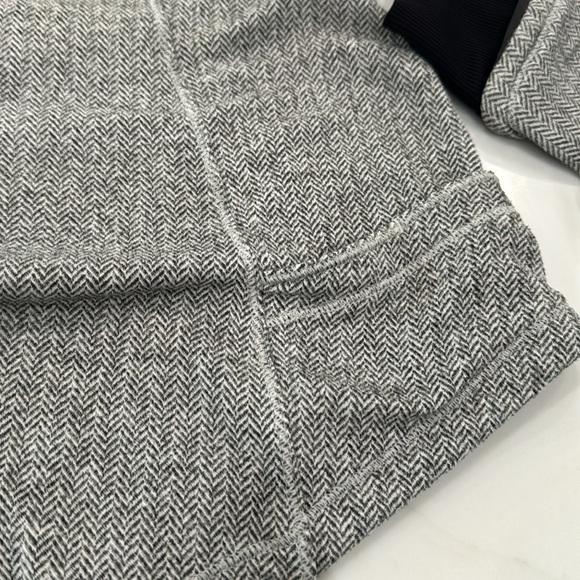 Lululemon quarter zip jacket - Picture 7 of 9